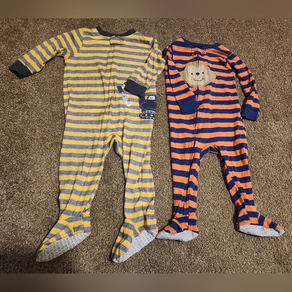 Set of 2 Carter's 12 Months Sleepers - Picture 3 of 12